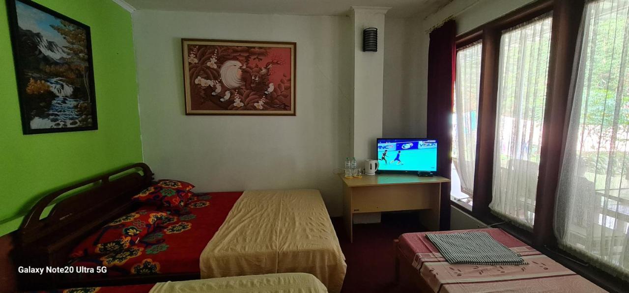 Homestay Triniti Lembang Εξωτερικό φωτογραφία